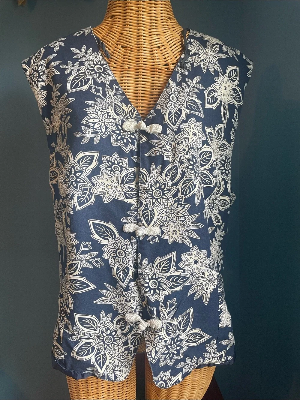 Vintage Maggie McNaughton Floral Vest Navy Cream Toggle Buttons Adjustable
